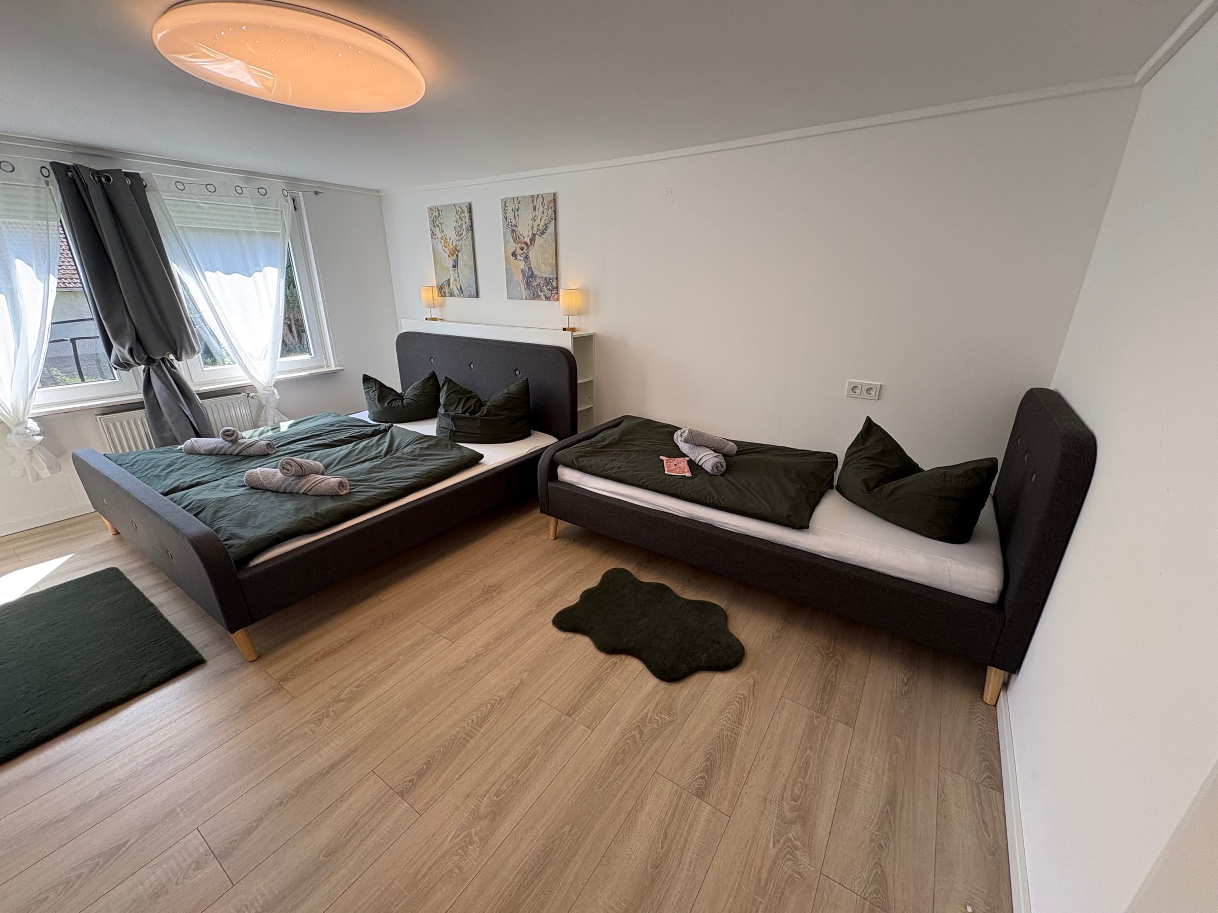 Schlafzimmer OG links